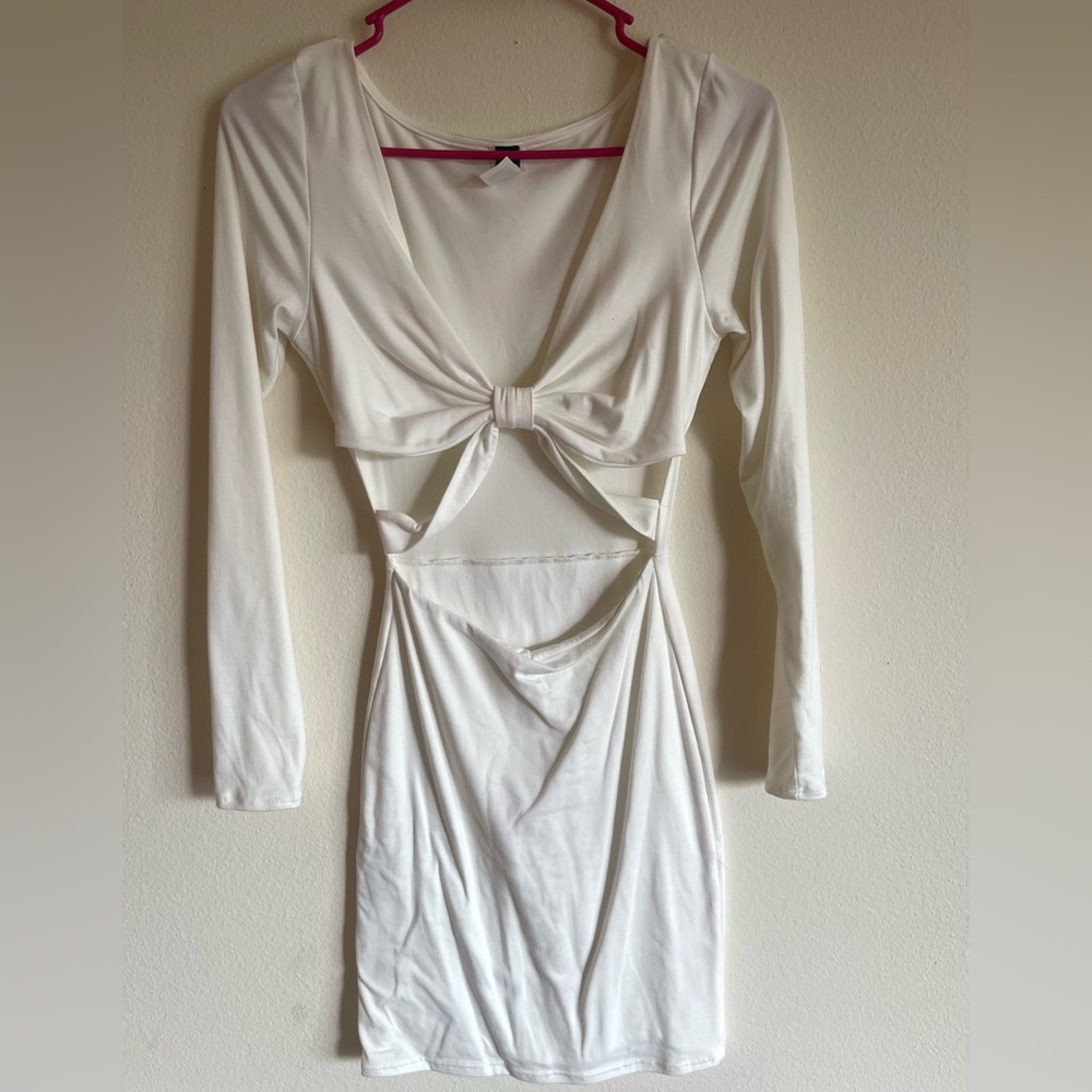 Elegant White Long Sleeve Mini Dress